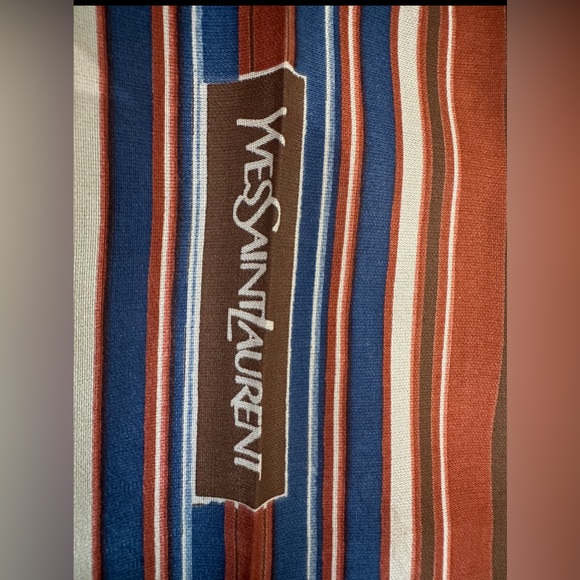 Yves Saint Laurent Vintage Silk Scarf from the 70’s! - Picture 3 of 6